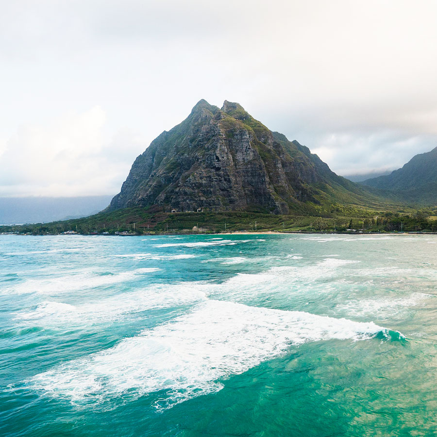 hawaii landscape with ocean