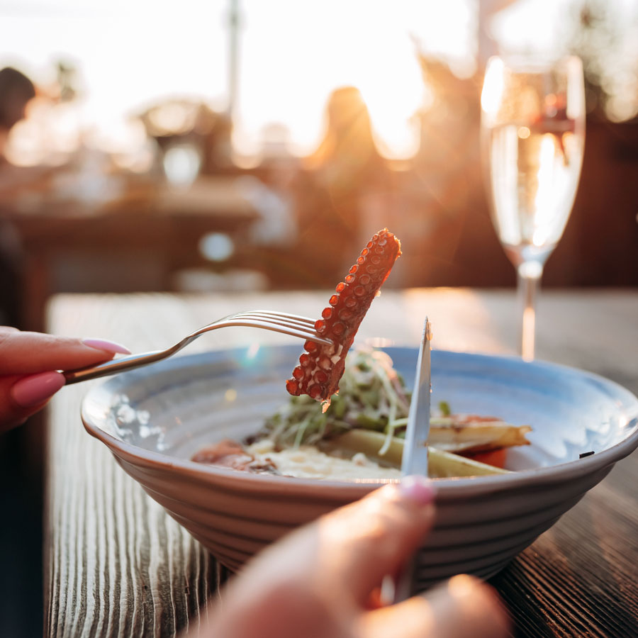 woman eating in the restaurant